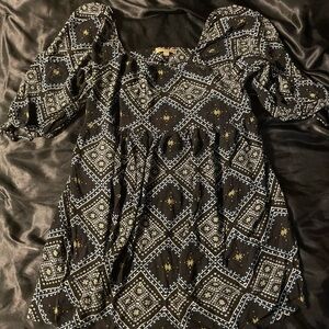 Princess Vera Wang Black and Blue Geometric Top